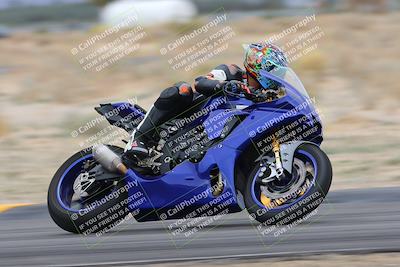 media/Jan-14-2023-SoCal Trackdays (Sat) [[497694156f]]/Turn 4 Set 2 (1030am)/